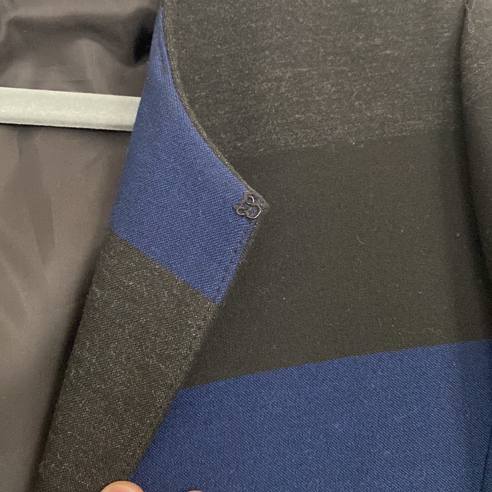 Tahari structured blazer with bold black and blue strips. - Picture 3 of 13